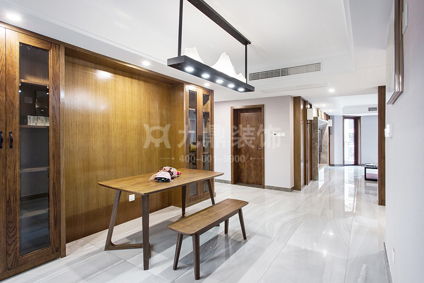 裝飾設(shè)計(jì)圖.jpg 裝飾設(shè)計(jì)圖.jpg