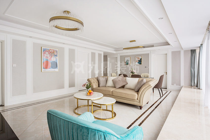 輕奢風格的客廳