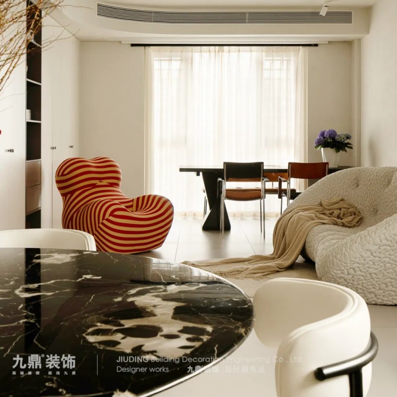 200㎡杭州文苑風(fēng)情現(xiàn)代簡約風(fēng)裝修案例